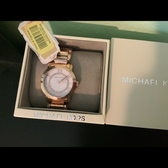 New with Tag Michael Kors Watch - Picture 3 of 3